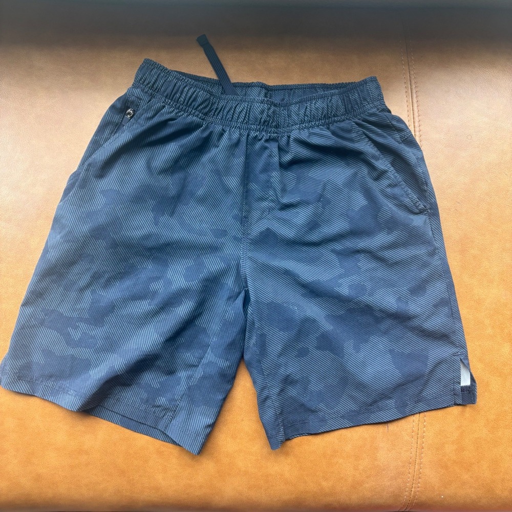 All In Motion Boys Navy Blue Camo Athletic Shorts Size L 10/12 Zipper Pocket
